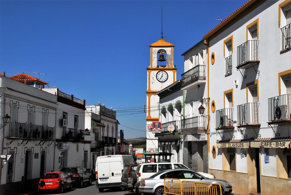 Hostal La Encina El Real de la Jara Exterior foto